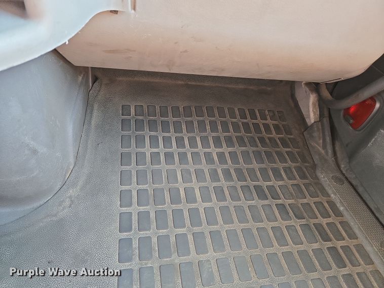 image for item EC0878 2012 Volvo VNL dump truck