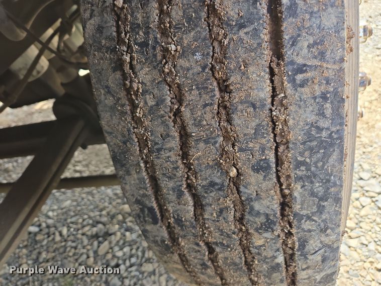 image for item EC0878 2012 Volvo VNL dump truck