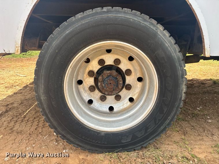 image for item EC3504 2002 Sterling Acterra utility / service truck