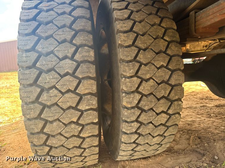 image for item EC3504 2002 Sterling Acterra utility / service truck