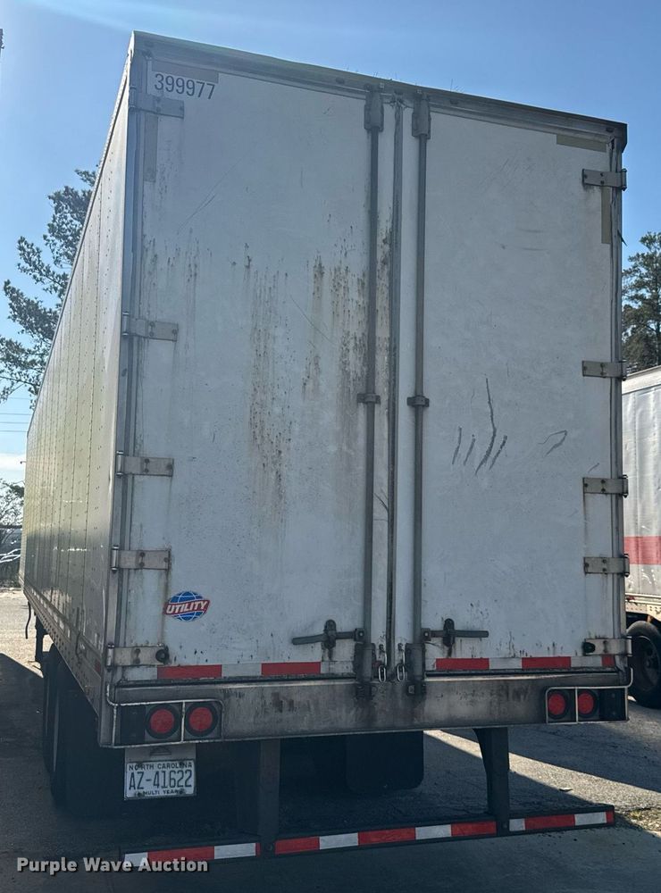 image for item EC3509 2008 Utility dry van trailer