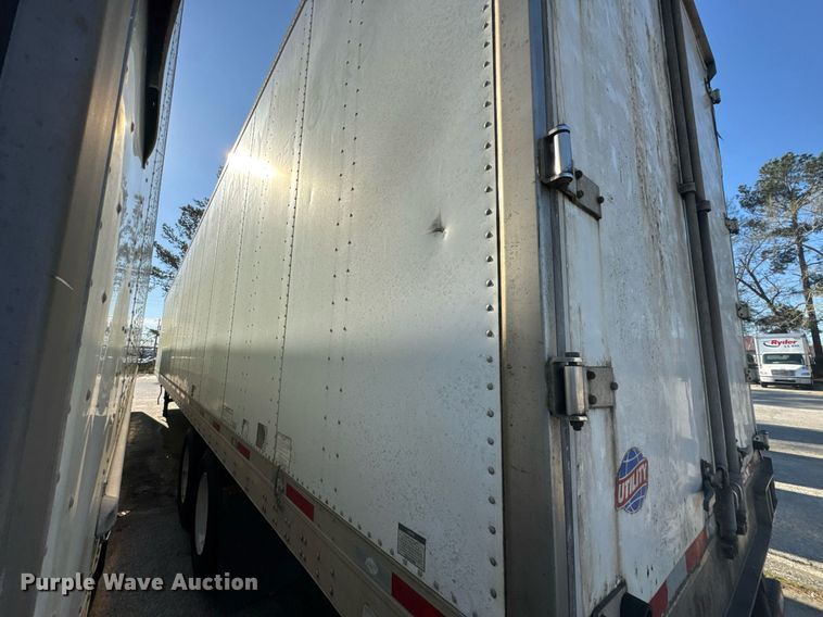 image for item EC3509 2008 Utility dry van trailer