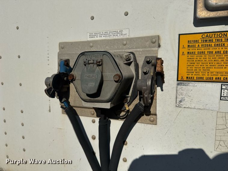 image for item EC3509 2008 Utility dry van trailer