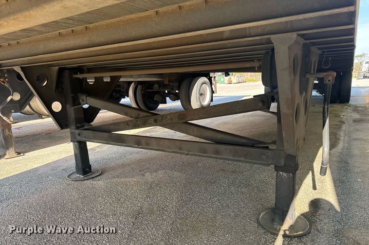 image for item EC3509 2008 Utility dry van trailer
