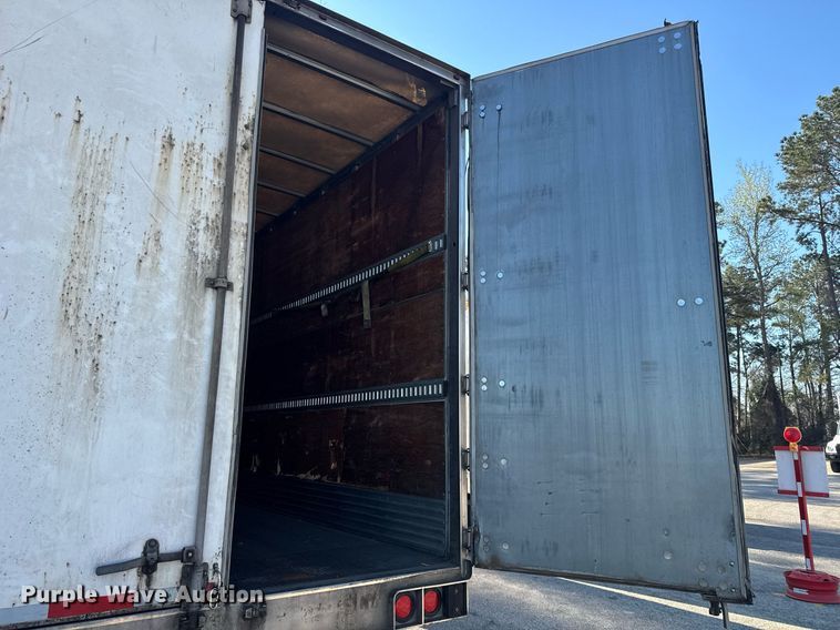 image for item EC3509 2008 Utility dry van trailer