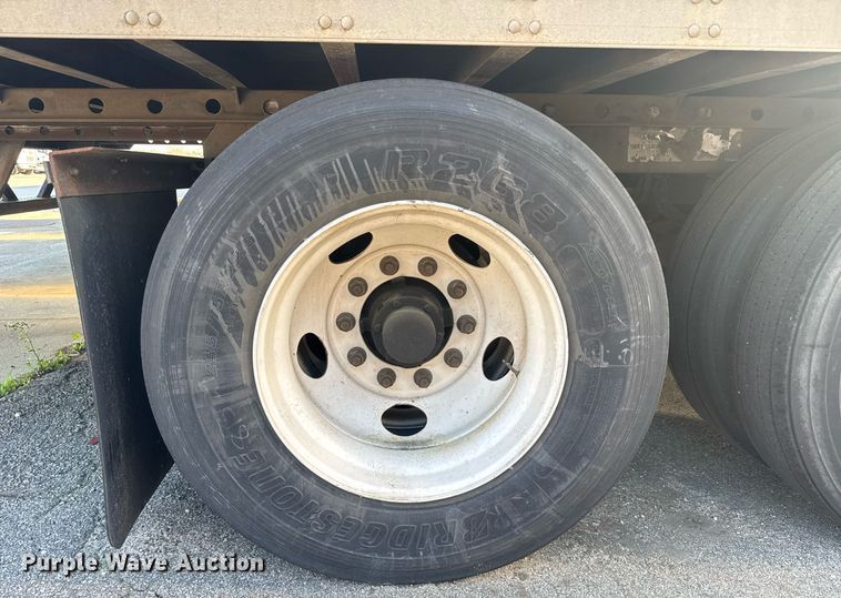 image for item EC3509 2008 Utility dry van trailer