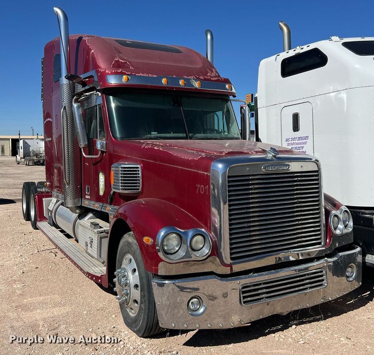 image for item ED2481 2010 Freightliner Coronado semi truck
