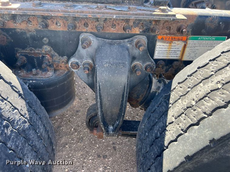 image for item ED2481 2010 Freightliner Coronado semi truck