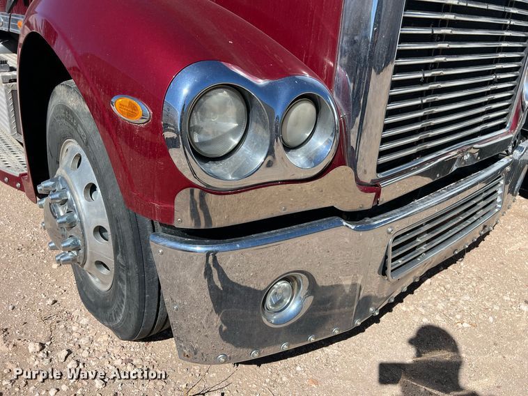 image for item ED2481 2010 Freightliner Coronado semi truck