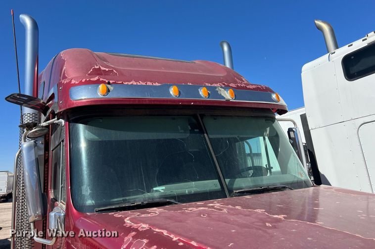 image for item ED2481 2010 Freightliner Coronado semi truck