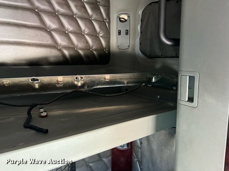 image for item ED2481 2010 Freightliner Coronado semi truck