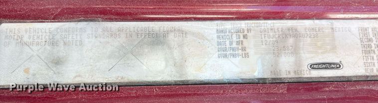 image for item ED2481 2010 Freightliner Coronado semi truck