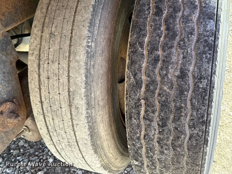 image for item ED3997 2003 Great Dane dry van trailer