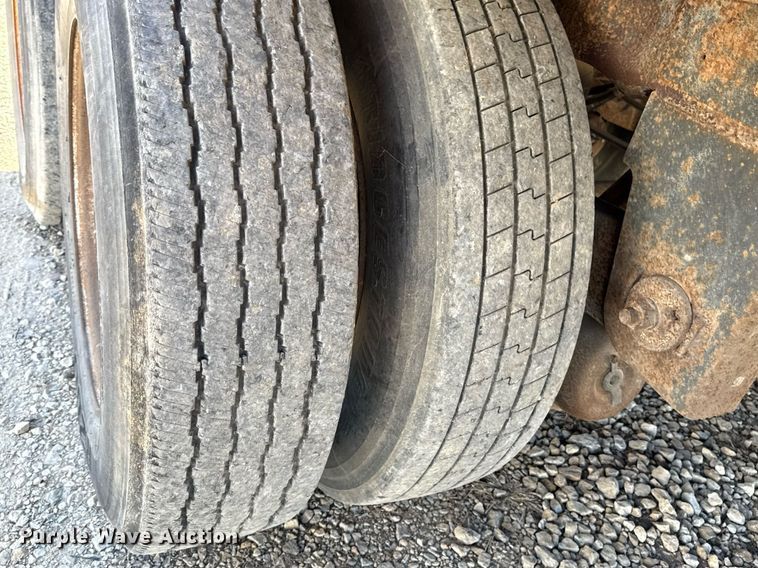 image for item ED3997 2003 Great Dane dry van trailer