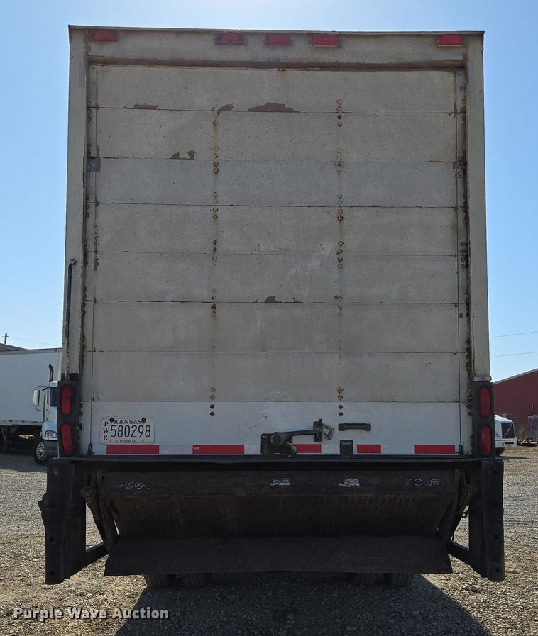 image for item ED4000 2006 Isuzu FTR box truck