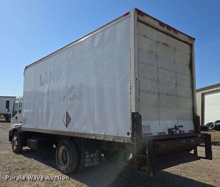 image for item ED4000 2006 Isuzu FTR box truck