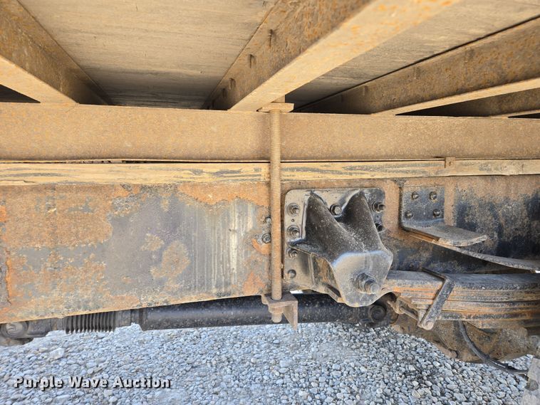 image for item ED4000 2006 Isuzu FTR box truck