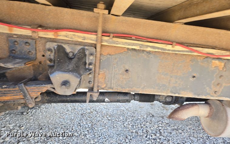 image for item ED4000 2006 Isuzu FTR box truck