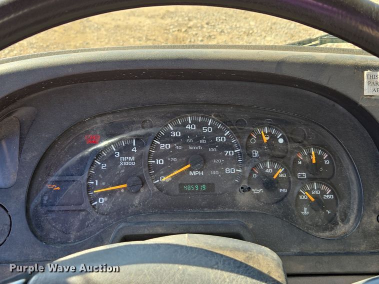 image for item ED4000 2006 Isuzu FTR box truck