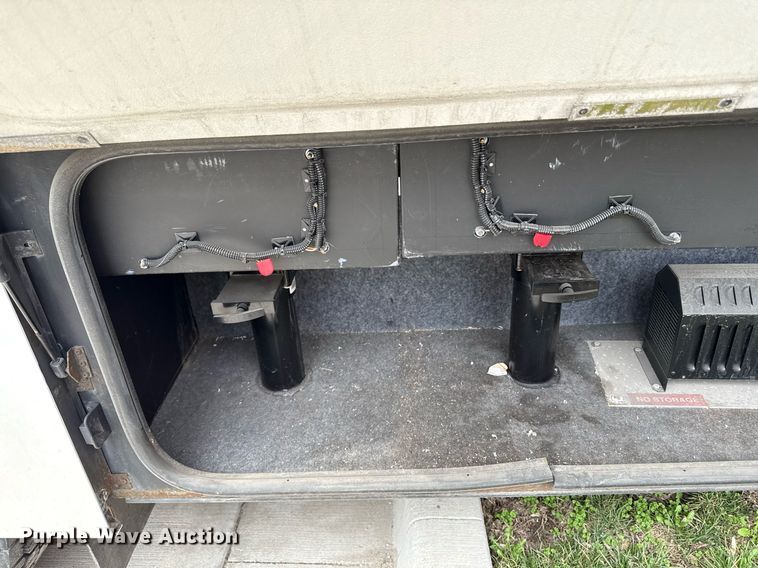 image for item ED4098 2017 Freightliner MC mobile medical unit