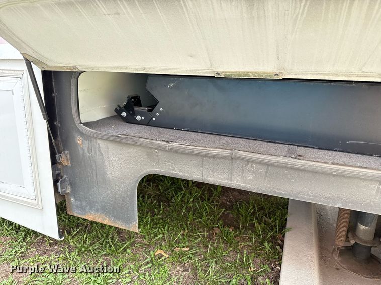 image for item ED4098 2017 Freightliner MC mobile medical unit