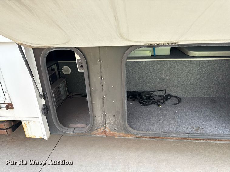 image for item ED4098 2017 Freightliner MC mobile medical unit