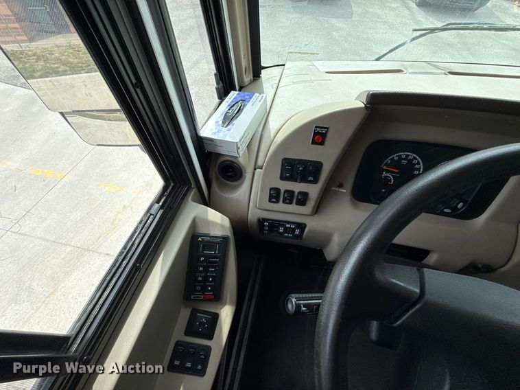 image for item ED4098 2017 Freightliner MC mobile medical unit