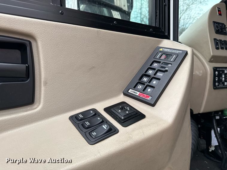 image for item ED4098 2017 Freightliner MC mobile medical unit