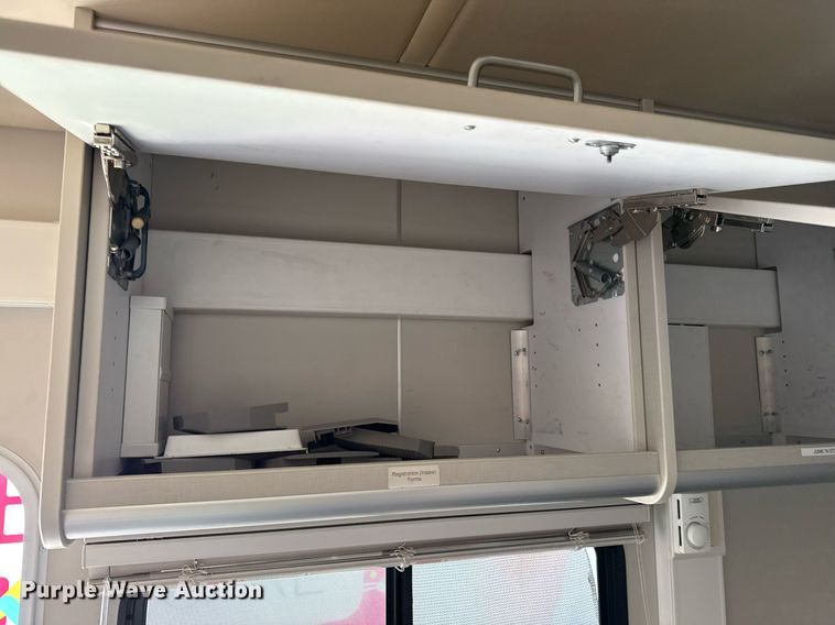 image for item ED4098 2017 Freightliner MC mobile medical unit