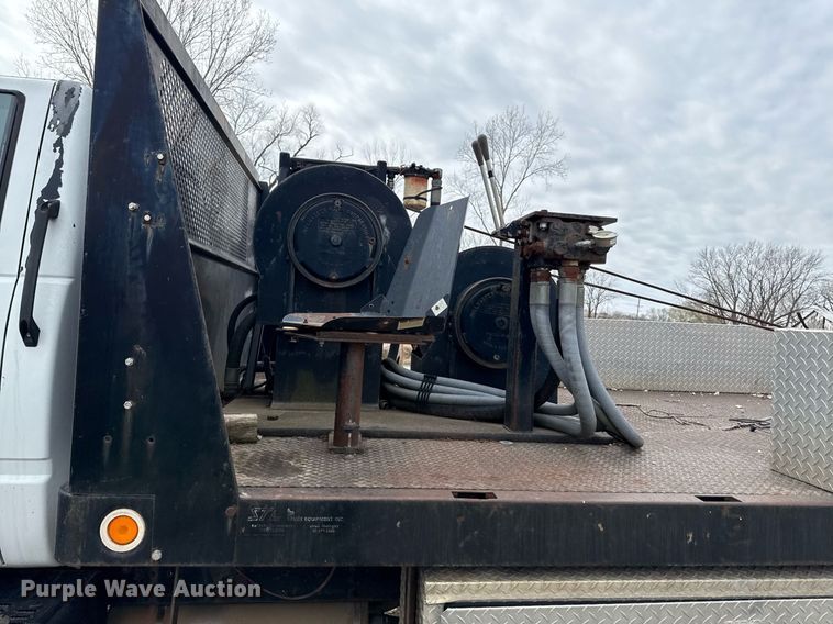 image for item ED4122 1995 Chevrolet C7 Topkick winch truck