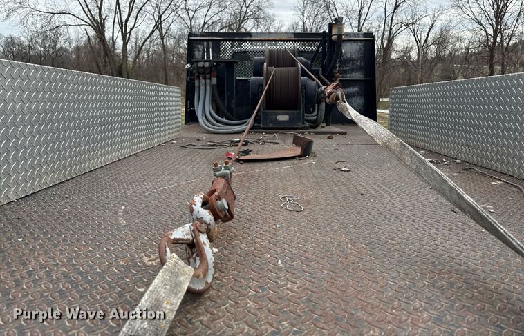 image for item ED4122 1995 Chevrolet C7 Topkick winch truck