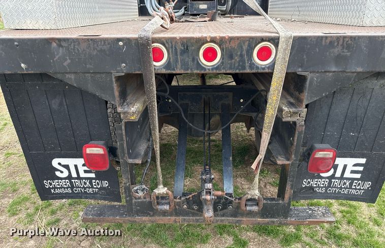 image for item ED4122 1995 Chevrolet C7 Topkick winch truck