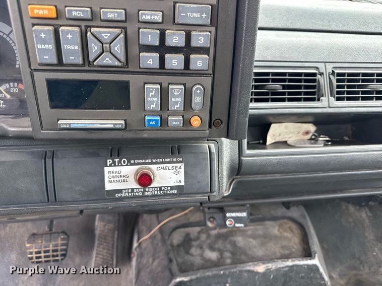 image for item ED4122 1995 Chevrolet C7 Topkick winch truck