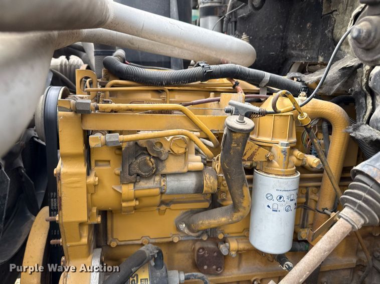 image for item ED4122 1995 Chevrolet C7 Topkick winch truck