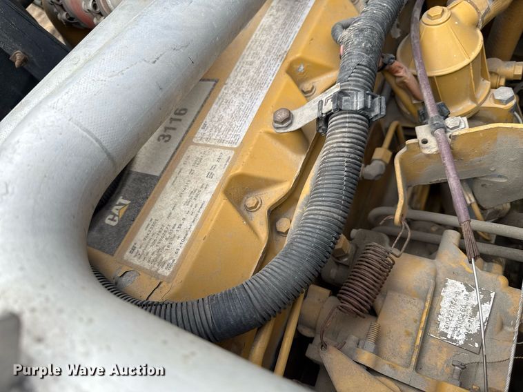 image for item ED4122 1995 Chevrolet C7 Topkick winch truck