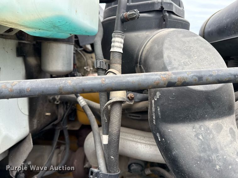 image for item ED4122 1995 Chevrolet C7 Topkick winch truck