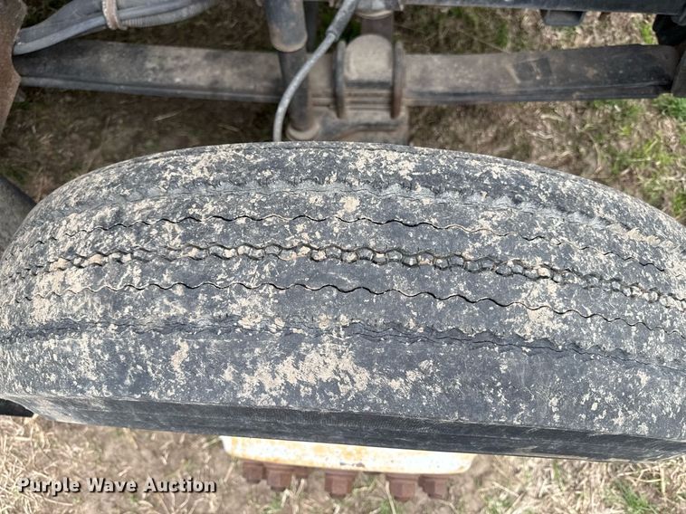 image for item ED4122 1995 Chevrolet C7 Topkick winch truck