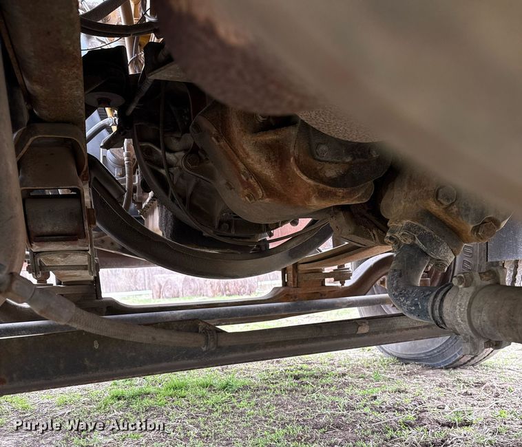 image for item ED4122 1995 Chevrolet C7 Topkick winch truck