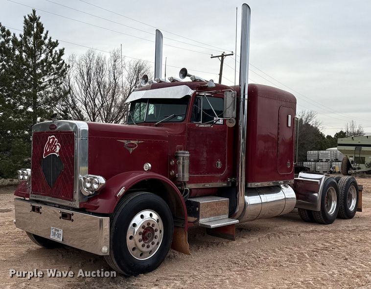 image for item ED5553 1981 Peterbilt 359 semi truck