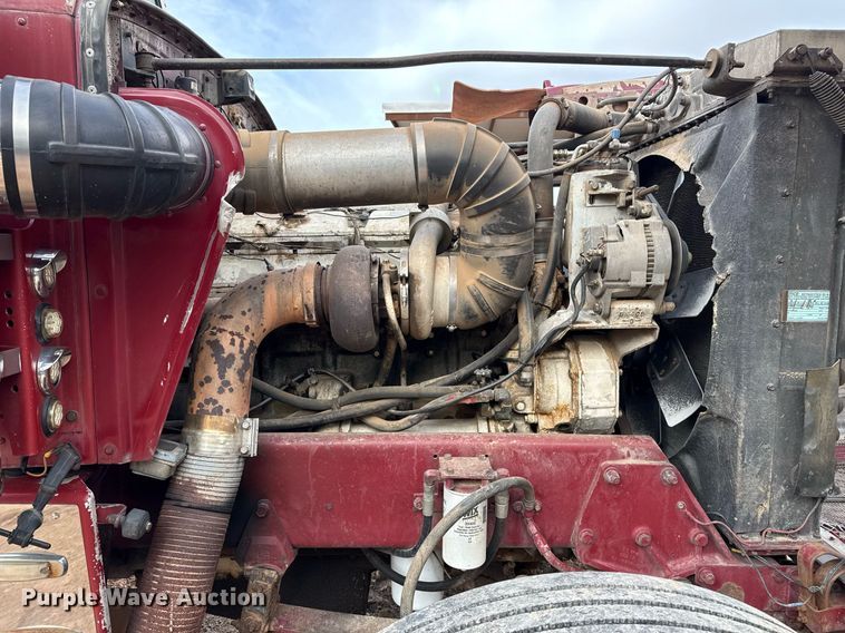 image for item ED5553 1981 Peterbilt 359 semi truck