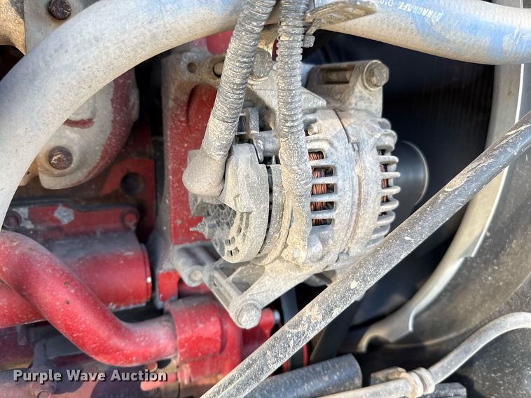 image for item ED5556 2016 Peterbilt 389 semi truck