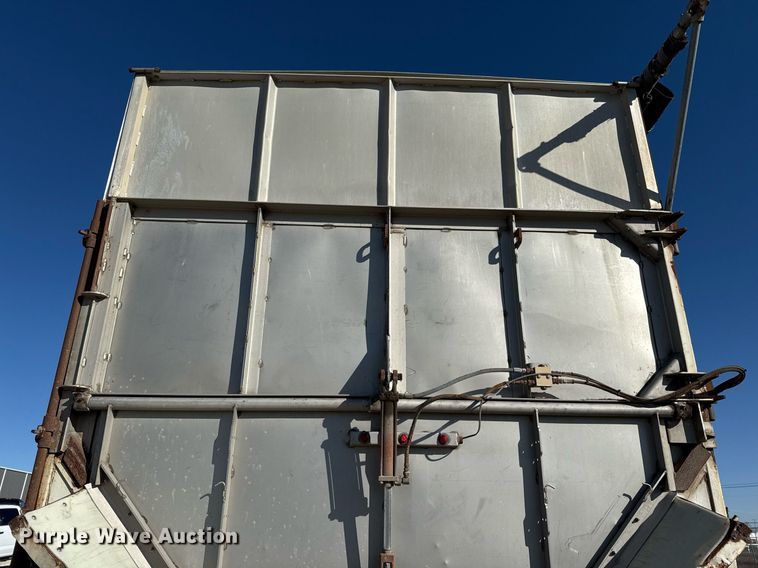 image for item ED5557 2008 Trinity Eagle Bridge live bottom trailer