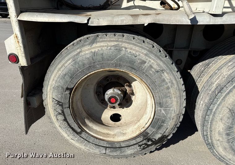 image for item ED5557 2008 Trinity Eagle Bridge live bottom trailer