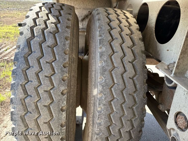 image for item ED5557 2008 Trinity Eagle Bridge live bottom trailer