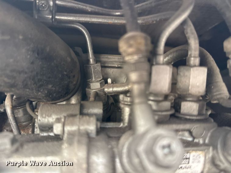 image for item ED5561 2015 Mack CXU613 semi truck