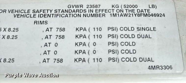 image for item ED5561 2015 Mack CXU613 semi truck