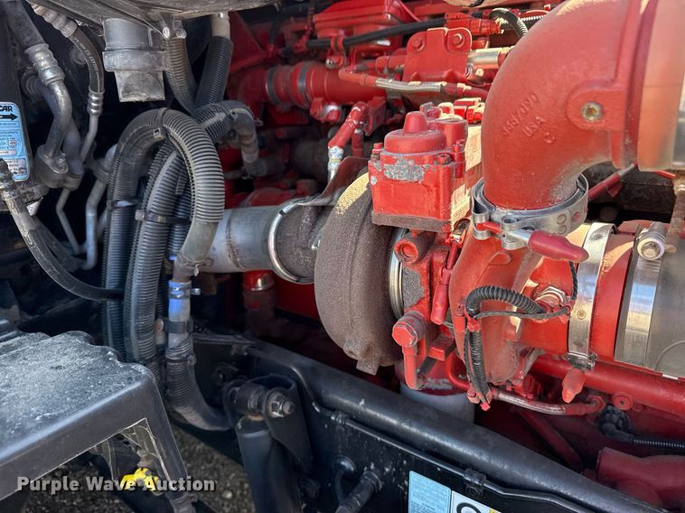 image for item EG2623 2019 Kenworth T680 semi truck