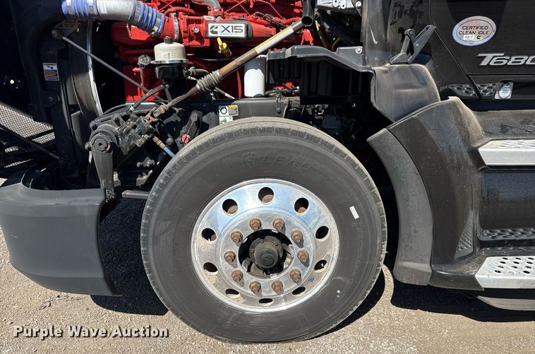 image for item EG2623 2019 Kenworth T680 semi truck