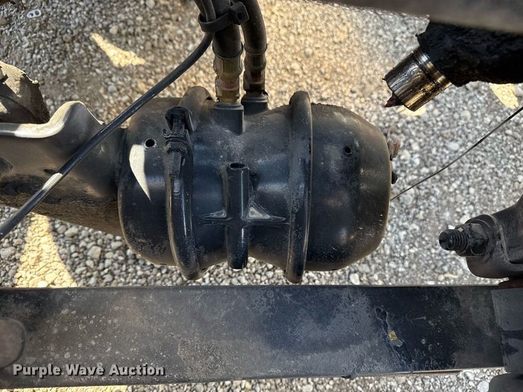 image for item EG2637 2012 Freightliner Cascadia semi truck