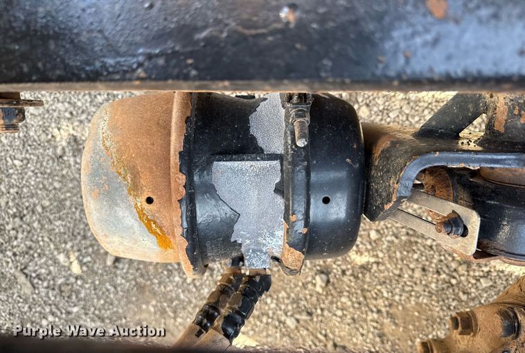 image for item EG2652 2014 Kenworth T800 semi truck